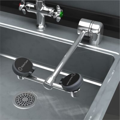 FE779 Lavado de ojos / cara, montaje en cubierta AutoFlow™ 90° rotación hacia abajo